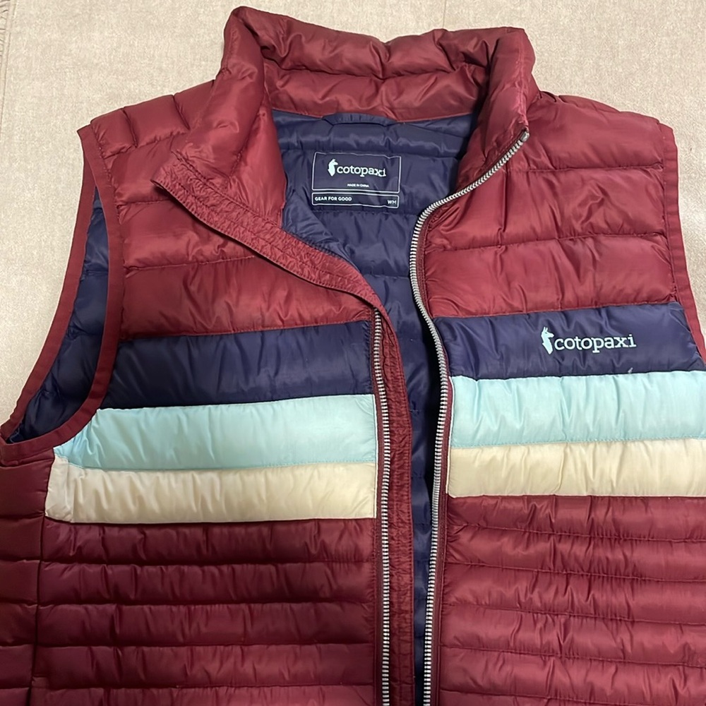 Cotopaxi women’s puffer vest